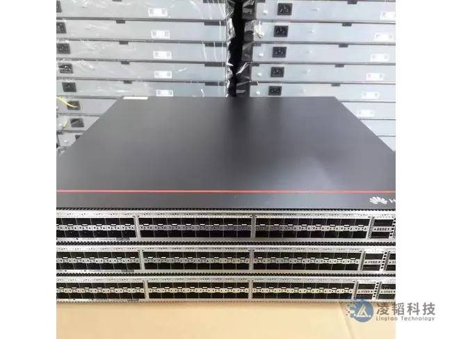 华为 CE6857E-48S6CQ 数据中心交换机