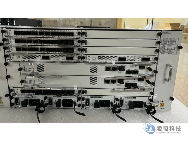 华为 NetEngine 8000E M14 核心路由器