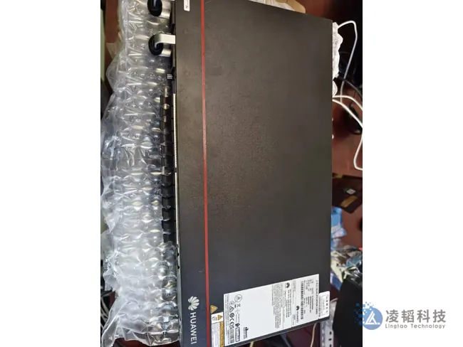 华为 NetEngine 8000E M1C 核心路由器