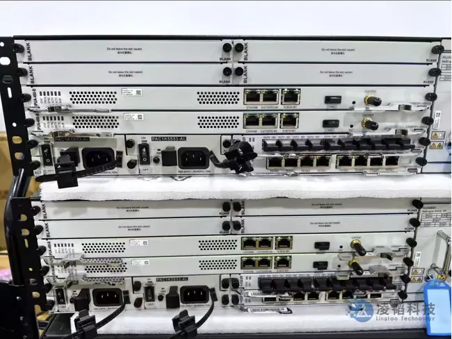 华为 NetEngine 8000E M8 核心路由器
